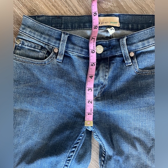 Roxy Denim Low Rise Flare Blue Jeans Y2K Tall sz 1 / 25 - Picture 5 of 9
